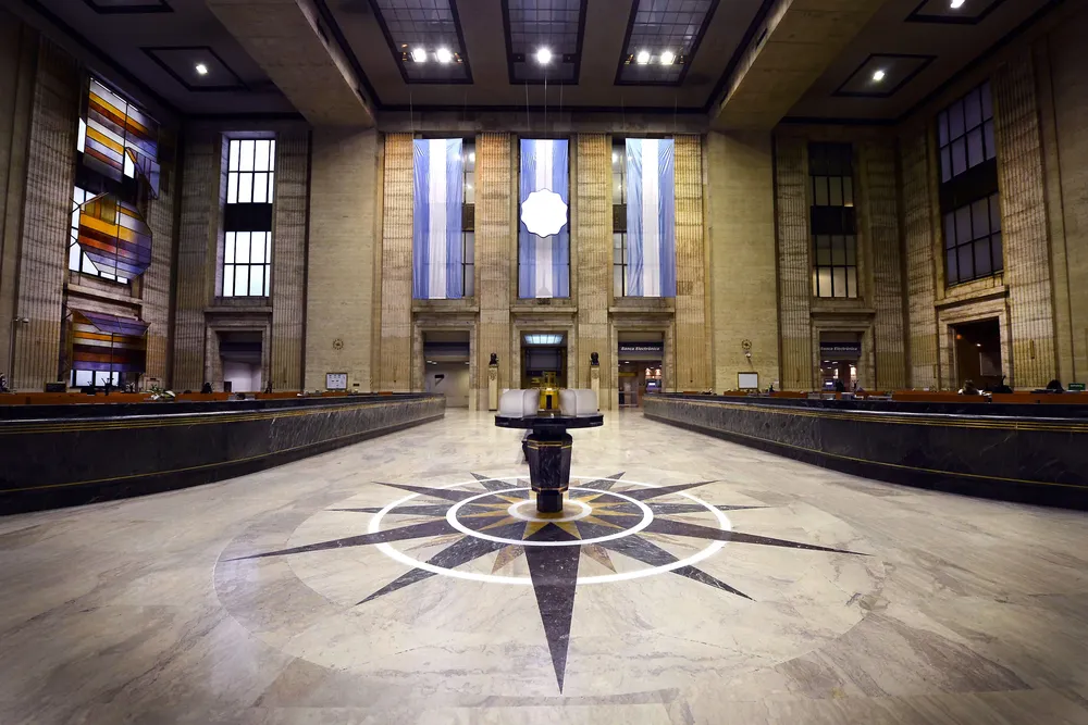 casa_central_hall_descarga (2)